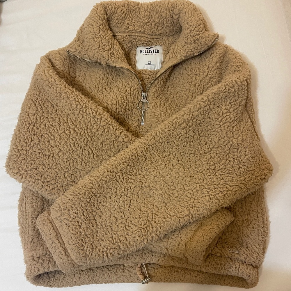 Holister sherpa sweatshirt